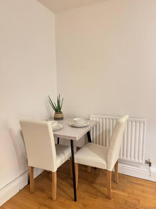 Apartment In Angel. Лондон Екстериор снимка