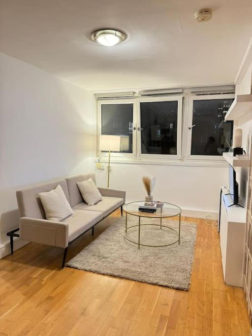 Apartment In Angel. Лондон Екстериор снимка