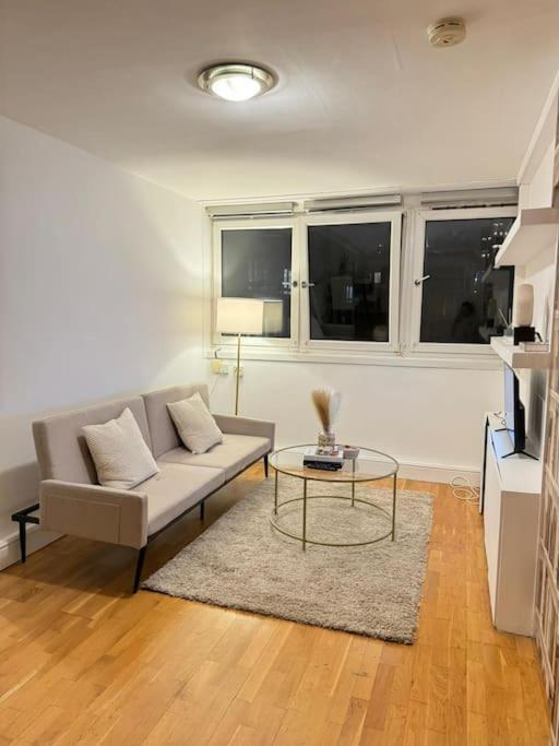 Apartment In Angel. Лондон Екстериор снимка